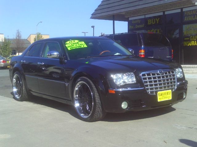 Chrysler 300C 2005 photo 1