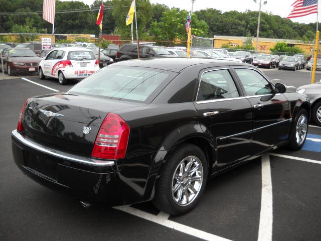 Chrysler 300C 2005 photo 1