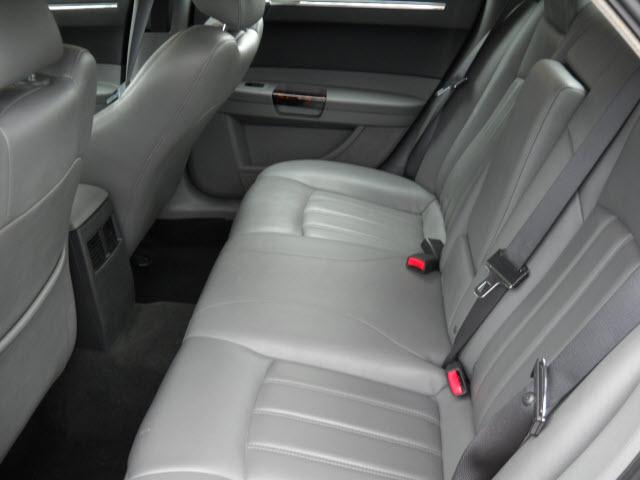 Chrysler 300C 2005 photo 5