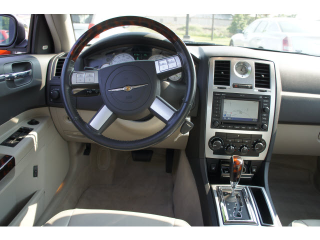 Chrysler 300C 2005 photo 5