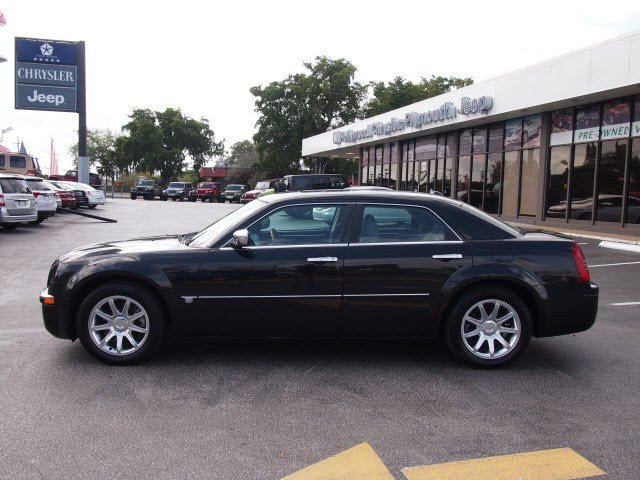 Chrysler 300C 2005 photo 3