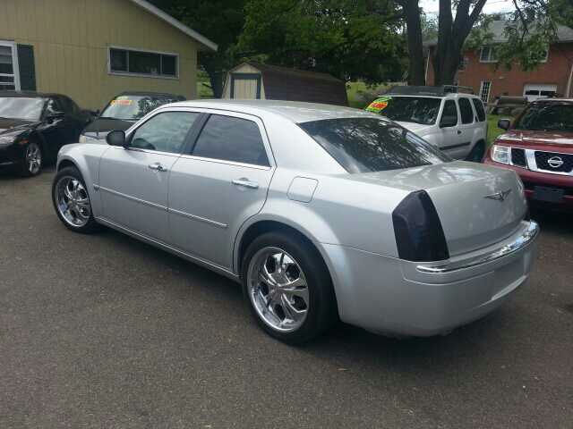 Chrysler 300C 2005 photo 1