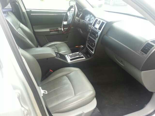 Chrysler 300C 2005 photo 4