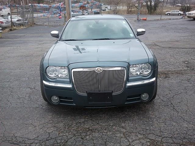 Chrysler 300C 2005 photo 2