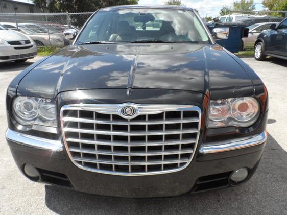 Chrysler 300C Regular Cab Sedan