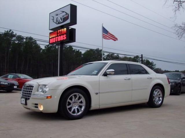 Chrysler 300C Regular Cab Sedan