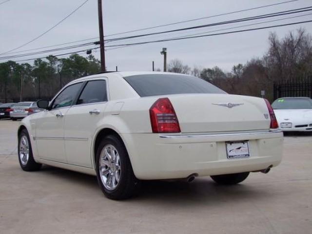Chrysler 300C 2005 photo 1