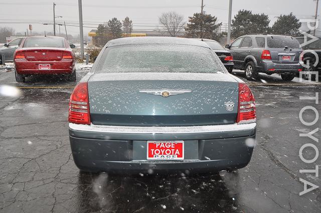 Chrysler 300C 2005 photo 2