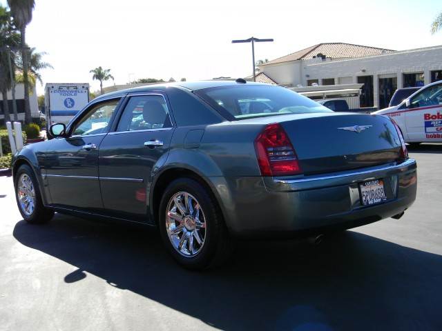 Chrysler 300C 2005 photo 3