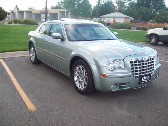 Chrysler 300C 2005 photo 3