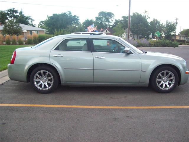 Chrysler 300C 2005 photo 4