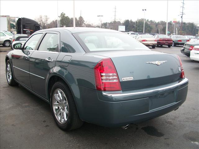 Chrysler 300C 2005 photo 4