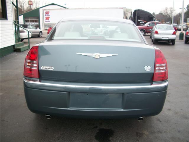 Chrysler 300C 2005 photo 5