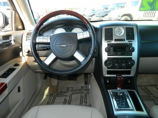 Chrysler 300C 2005 photo 5