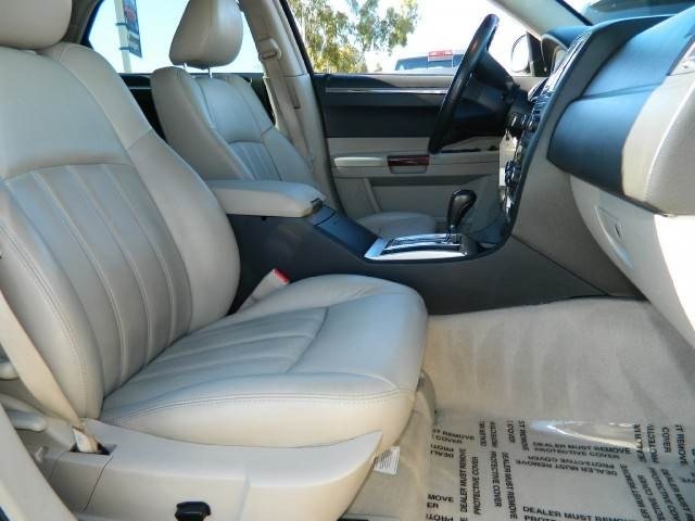 Chrysler 300C 2005 photo 3