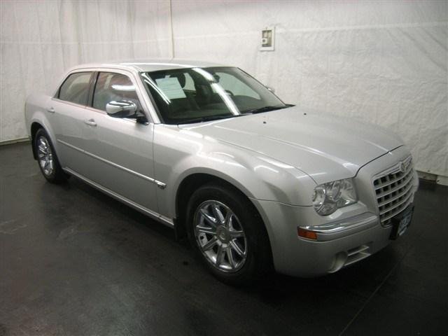 Chrysler 300C 2005 photo 1