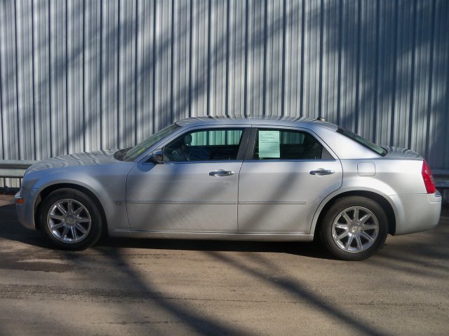 Chrysler 300C 2005 photo 3