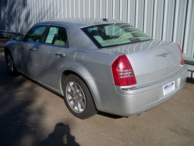 Chrysler 300C 2005 photo 4