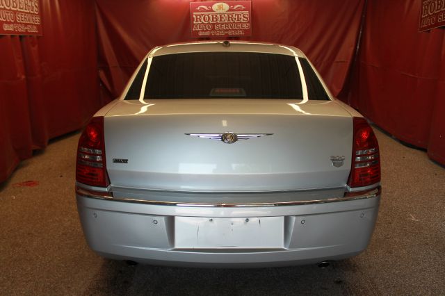 Chrysler 300C 2005 photo 1