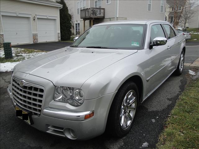 Chrysler 300C 2005 photo 3