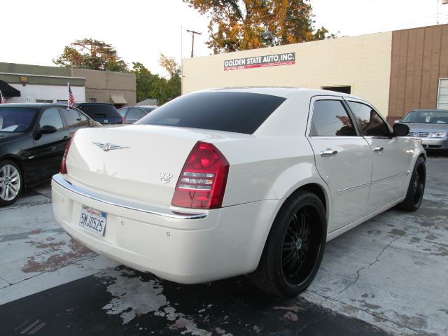 Chrysler 300C 2005 photo 4