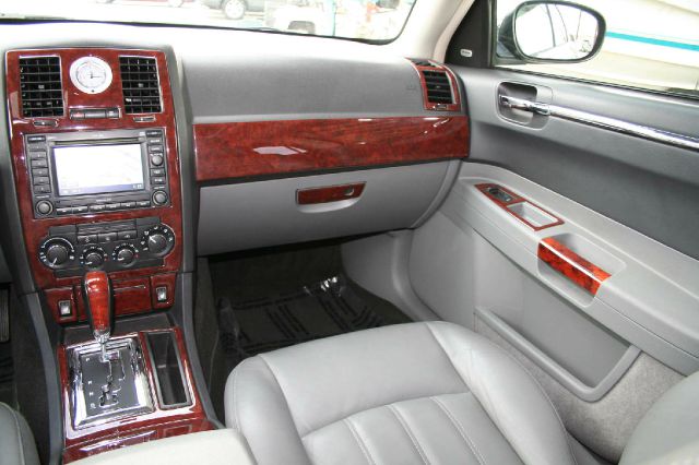 Chrysler 300C 2005 photo 3