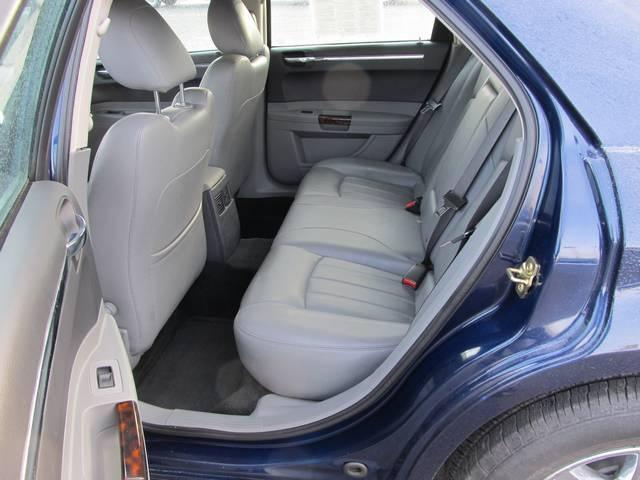 Chrysler 300C 2005 photo 3