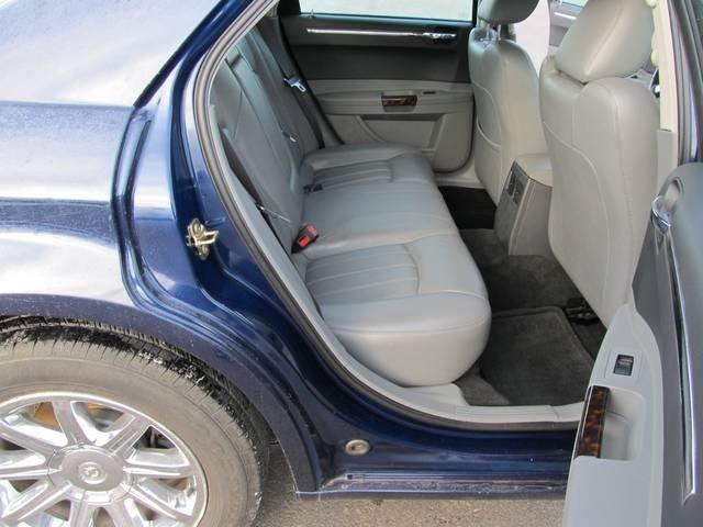 Chrysler 300C 2005 photo 4