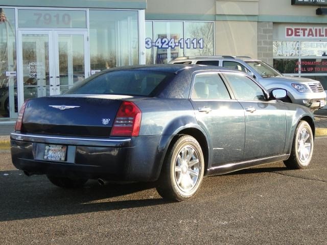 Chrysler 300C 2005 photo 1