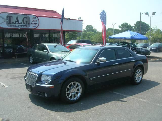 Chrysler 300C 2005 photo 1