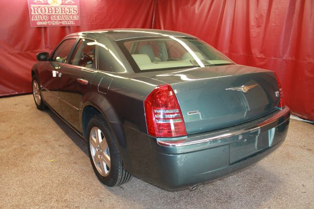 Chrysler 300C 2005 photo 5