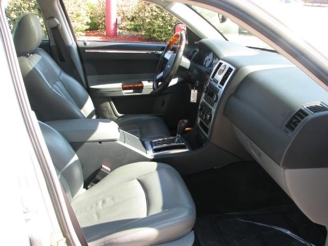 Chrysler 300C 2005 photo 5