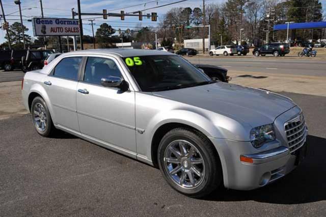 Chrysler 300C Regular Cab Sedan
