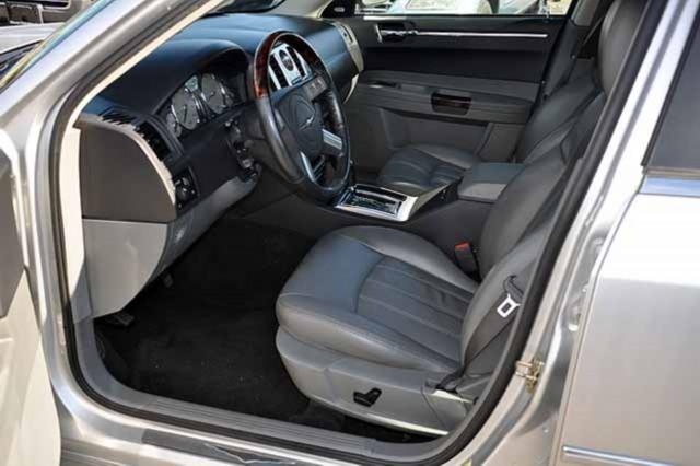 Chrysler 300C 2005 photo 4