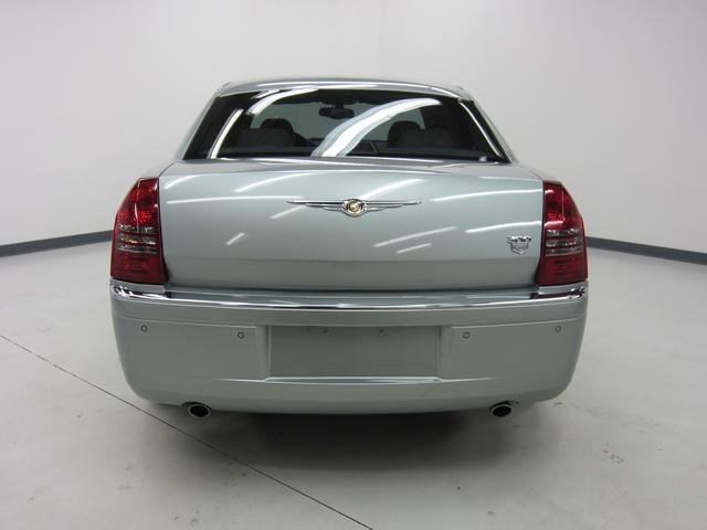 Chrysler 300C 2005 photo 5