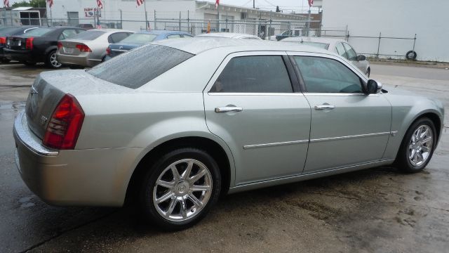 Chrysler 300C 2005 photo 4