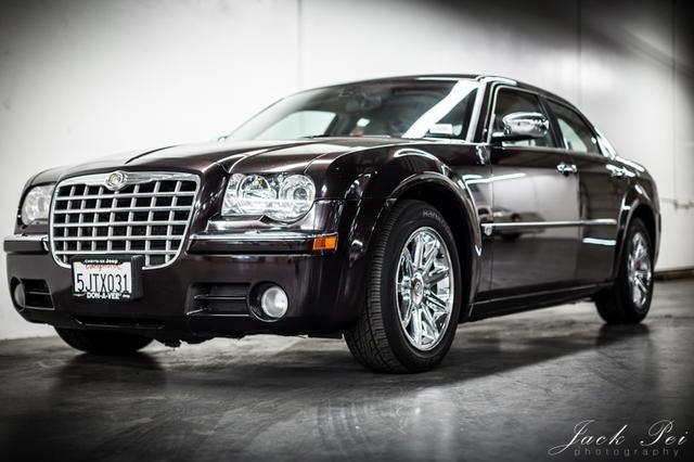 Chrysler 300C 2005 photo 2