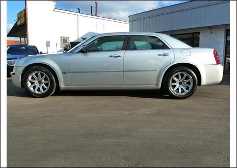 Chrysler 300C SLT Luxury 4x4 Sedan