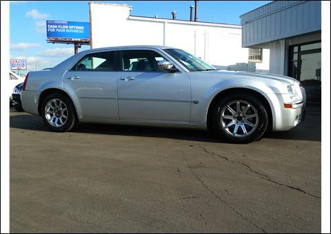 Chrysler 300C 2005 photo 3