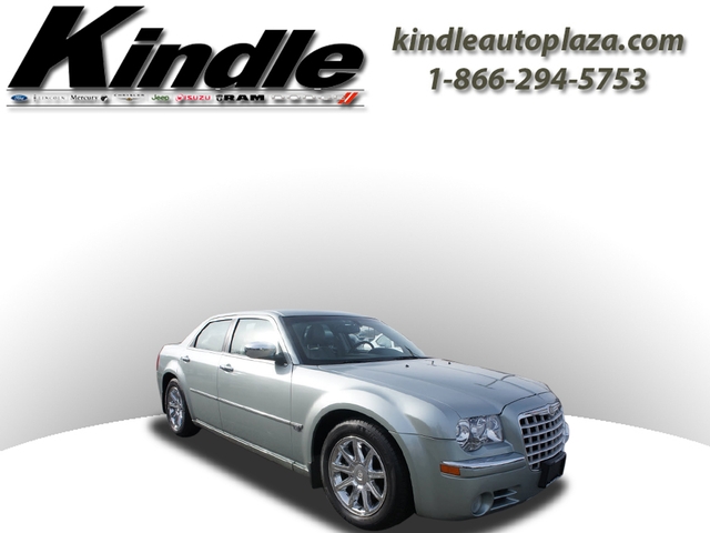 Chrysler 300C Base Unspecified