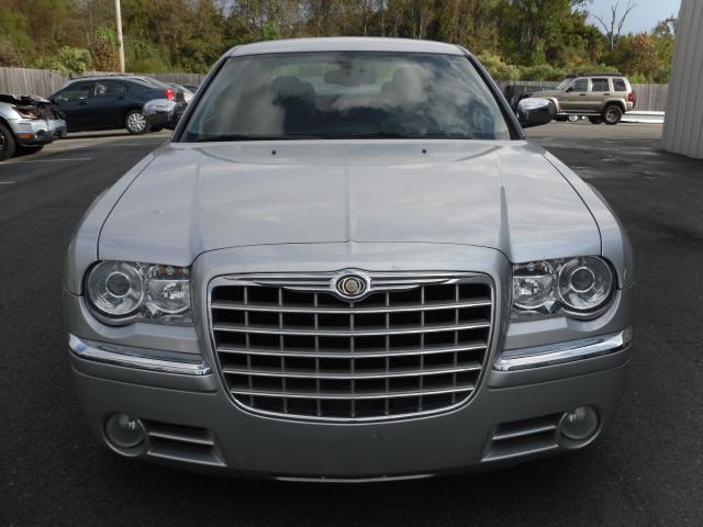 Chrysler 300C 2005 photo 1