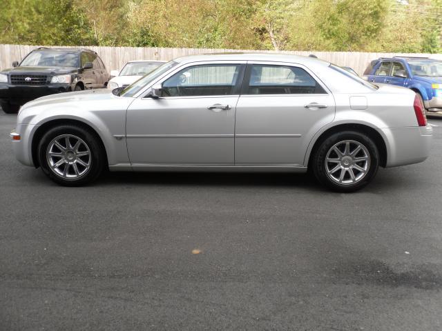 Chrysler 300C 2005 photo 5