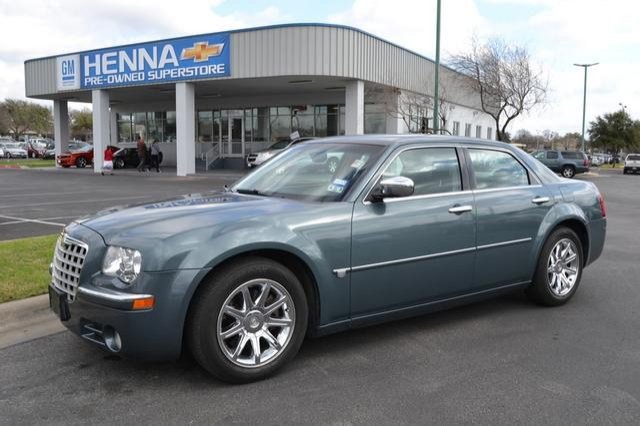 Chrysler 300C Base Unspecified