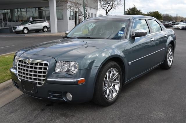 Chrysler 300C 2005 photo 1