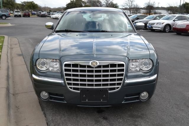 Chrysler 300C 2005 photo 2