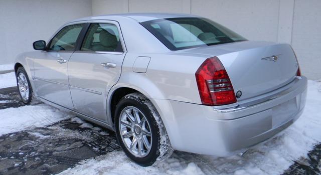 Chrysler 300C 2005 photo 4