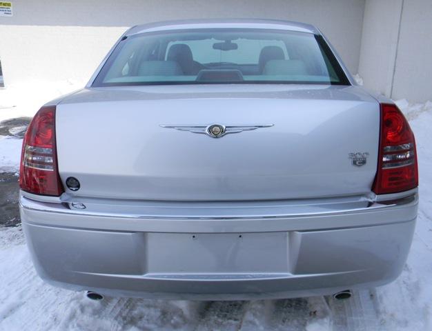 Chrysler 300C 2005 photo 5