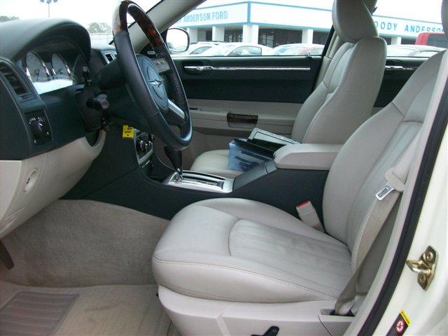 Chrysler 300C 2005 photo 4
