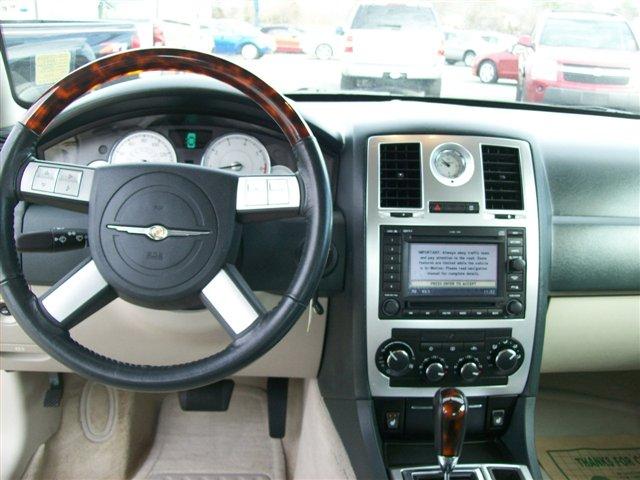 Chrysler 300C 2005 photo 5