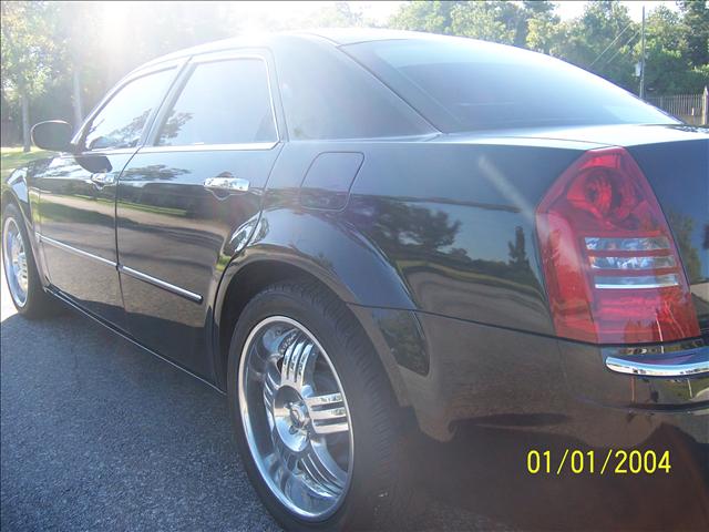 Chrysler 300C 2005 photo 5